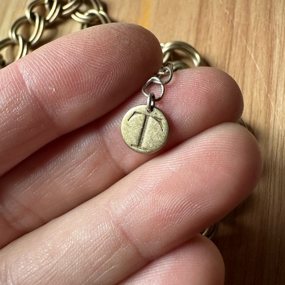 Beadedbib necklace BUNDLE! 3 for $15 or 4 for $20 - Picture 3 of 4